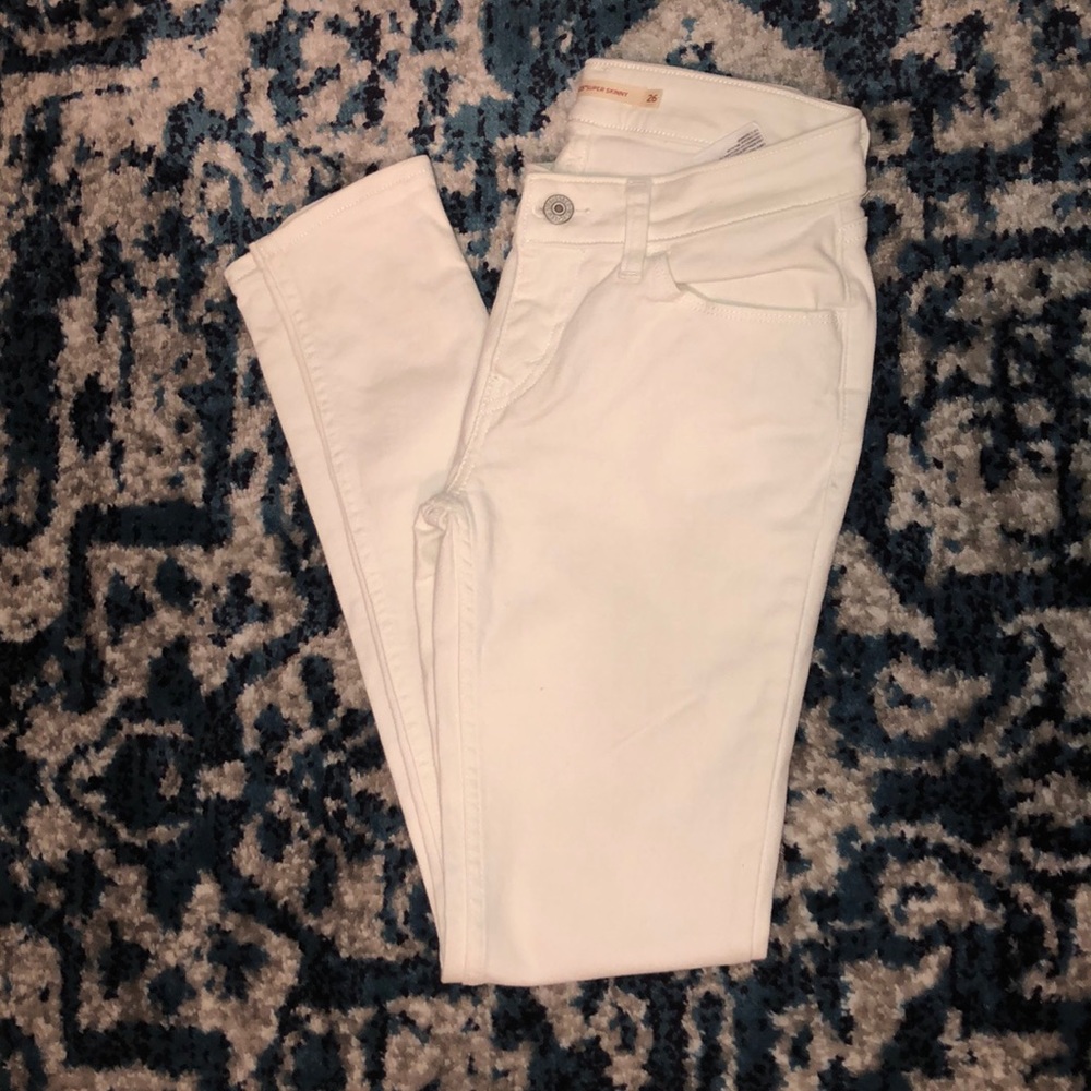Levi’s 535 Super Skinny White Jeans